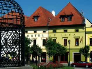 Facade of Hotel U Leva in Levoca